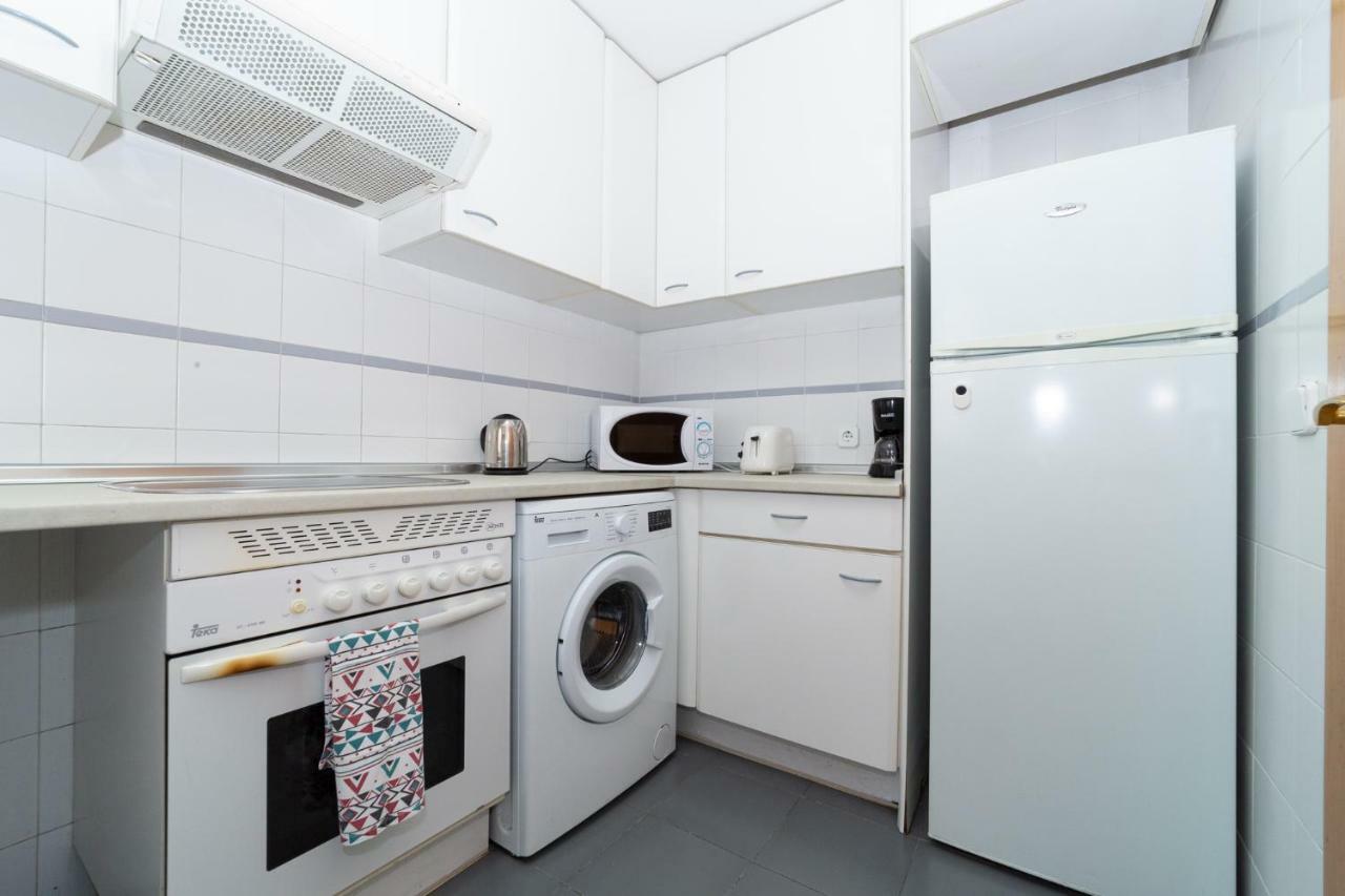 Apartamentos Plaza De Espana Madrid Exterior foto